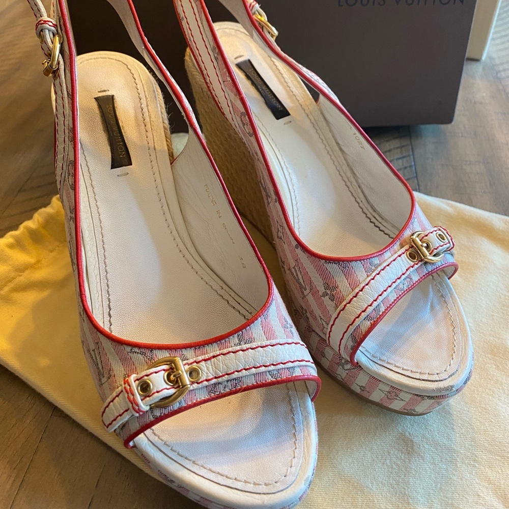 Authentic Louis Vuitton Anemone Wedge size 38 - Picture 2 of 7